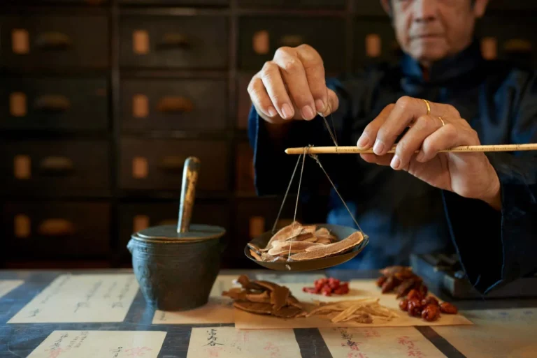 Chinese Herbal Medicine in Detoxification