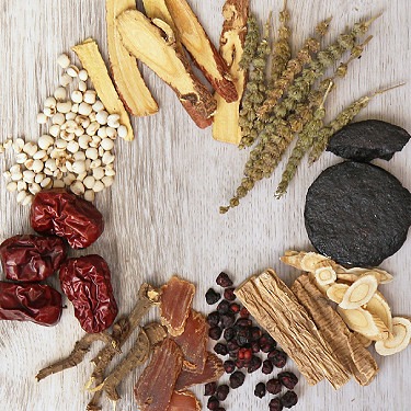 Chinese Herbs for Lung Health.